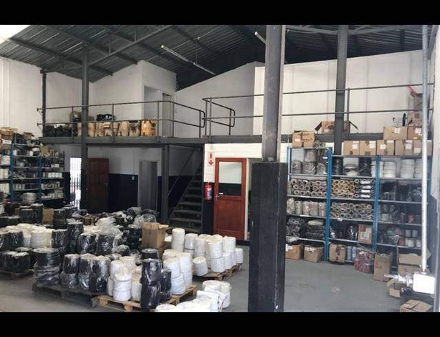 217M² MINI FACTORY TO LET IN EPPING INDUSTRIAL